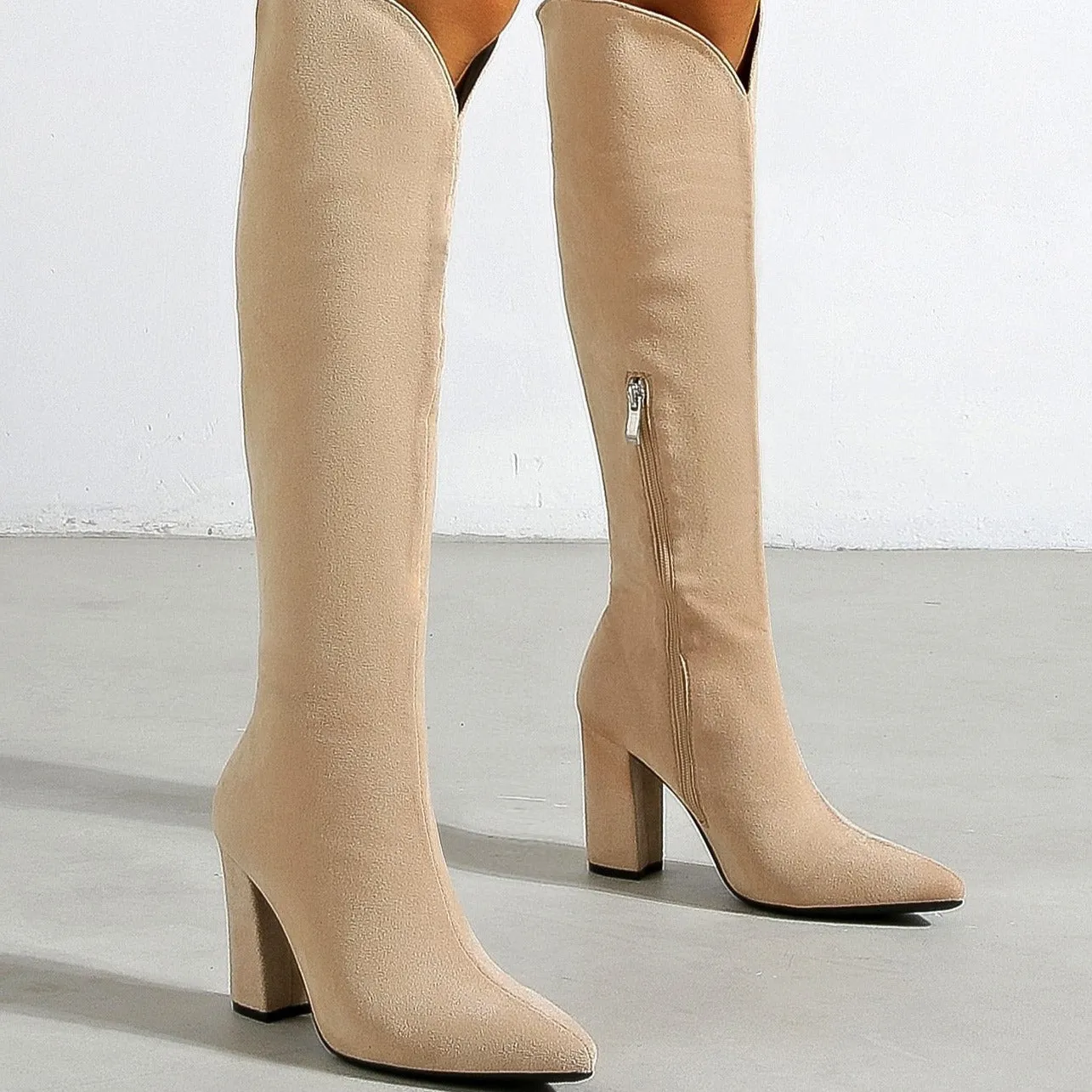 Chunky Heeled Suede Tall Tube